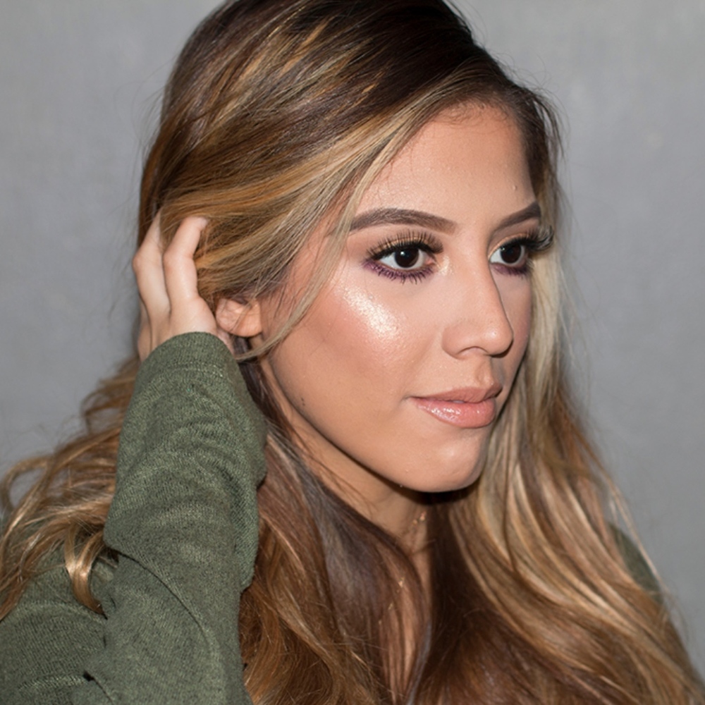 Meet your Posher, Lola